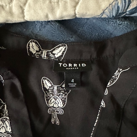 Torrid Harper Blouse Size Boston Terrier/Frenchie Dog Sleeveless Black White - Picture 5 of 9